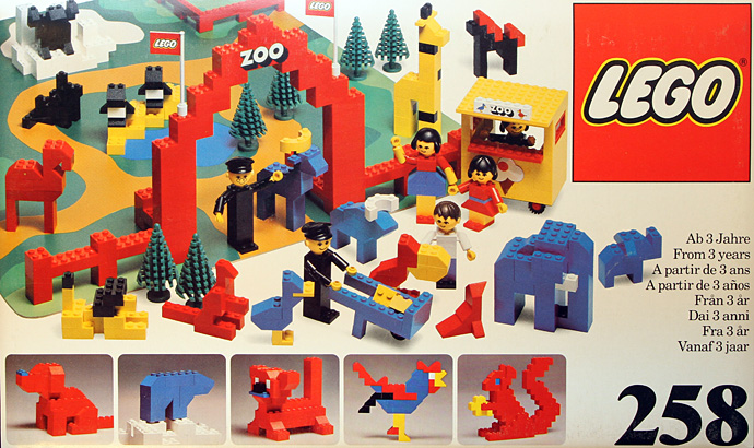 LEGO 258 - Zoo (with Baseboard)