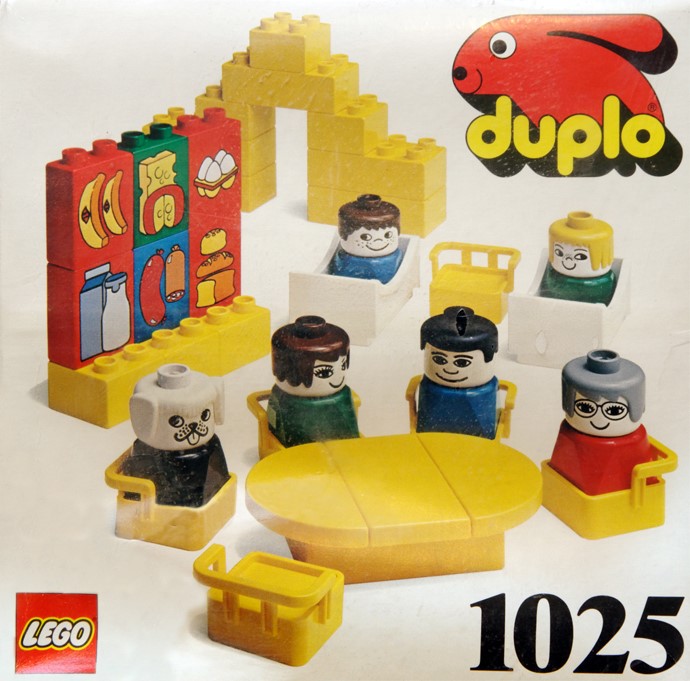 LEGO 1025 - Figures and Furniture