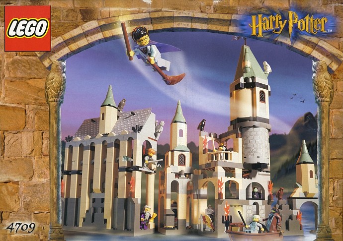 LEGO 4709 - Hogwarts Castle