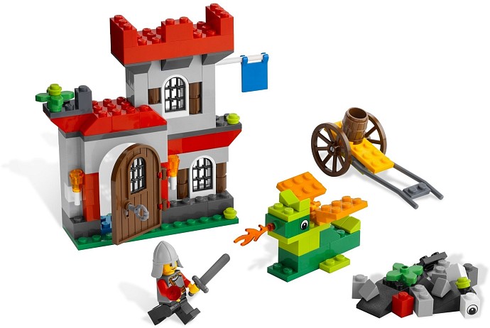 LEGO 5929 - Knight and Castle Building Set