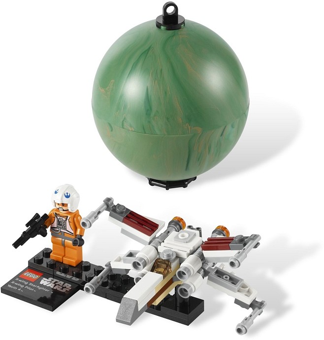 LEGO 9677 - X-wing Starfighter & Yavin 4